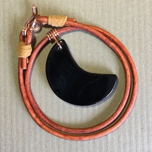 Beautiful 16” Black Agate Leather Choker Necklace